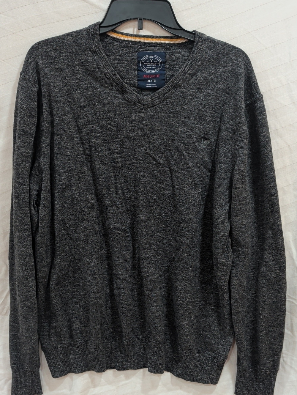 American Eagle Outfitters Men's V-Neck Heather Charcoal Sweater Size XL/TG